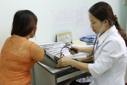 UNAIDS lo lắng khi việc phòng ngừa và điều trị HIV/AIDS đã chững lại trên toàn thế giới