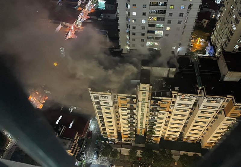 Khu chung cư nơi xảy ra vụ cháy ở tầng cao khiến nhiều người hoảng sợ
