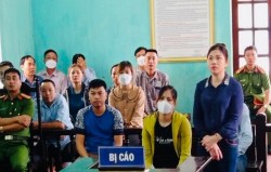 Bắc Giang: Chống người thi hành công vụ, hai chị em "dắt nhau" vào tù