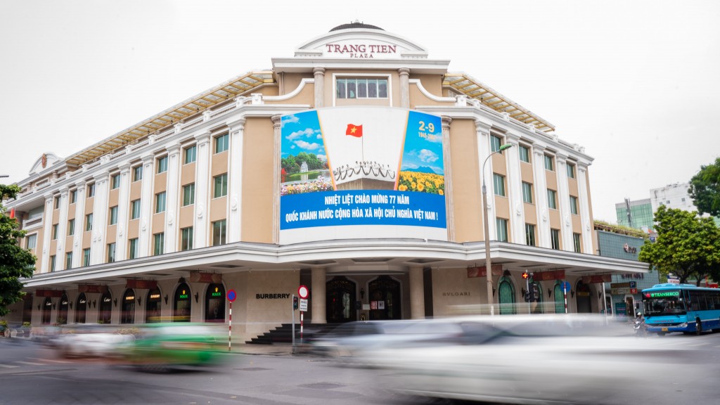 Hình ảnh Bác đọc bản Tuyên ngôn độc lập trên poster cho thấy giá trị lịch sử và ý nghĩa thời đại của bản Tuyên ngôn Độc lập năm 1945