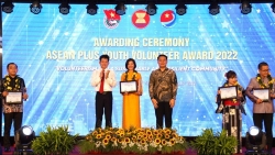 Trung tâm Tình nguyện Quốc Gia nhận Giải thưởng Thanh niên tình nguyện ASEAN+