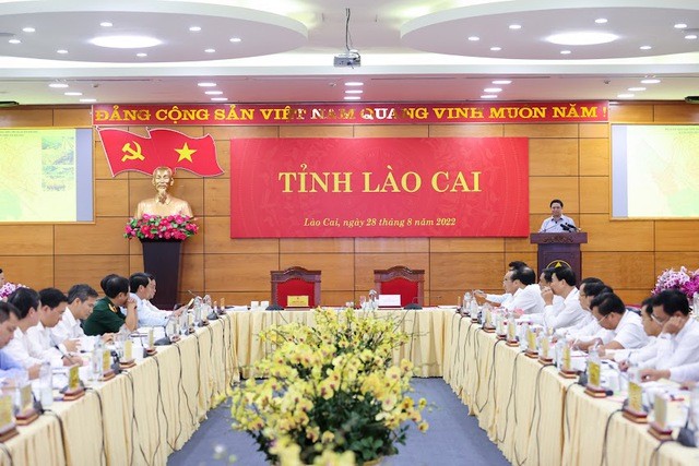 Thủ tướng Phạm Minh Chính làm việc với Ban Thường vụ Tỉnh ủy Lào Cai.