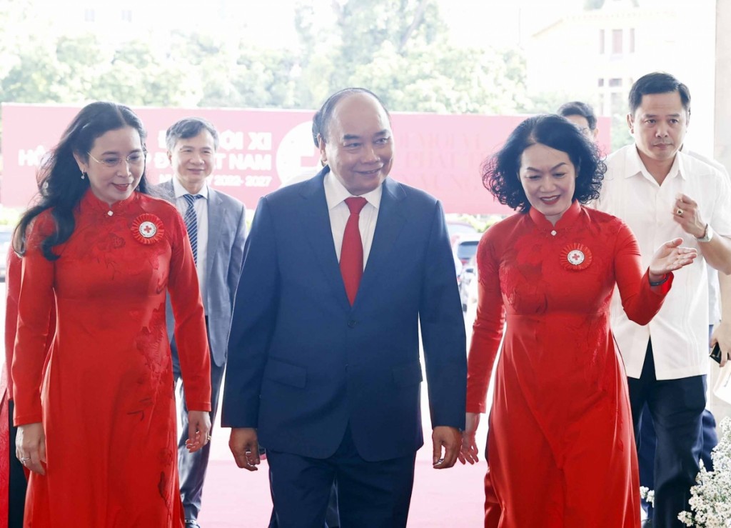 Chủ tịch nước Nguyễn Xuân Phúc đến dự Đại hội lần thứ XI Hội Chữ thập đỏ Việt Nam