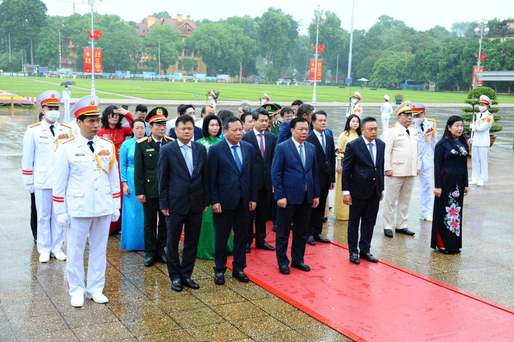 Lãnh đạo Đảng, Nhà nước và TP Hà Nội viếng Chủ tịch Hồ Chí Minh nhân dịp Quốc khánh 2/9