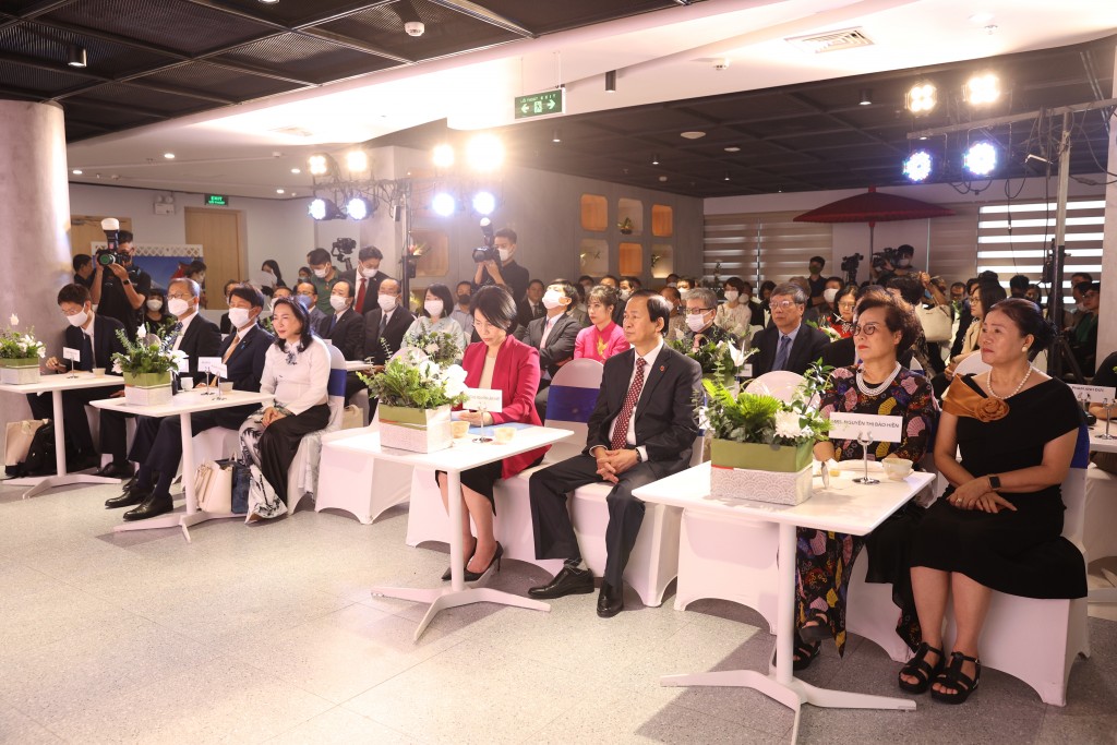 Đông đảo khách mời từ Nhật Bản và Việt Nam tham dự sự kiện