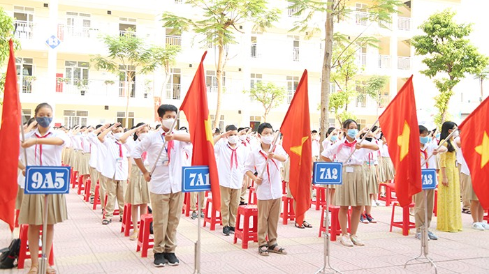 Học sinh Thủ đô trong lễ chào cờ chào đón năm học mới 