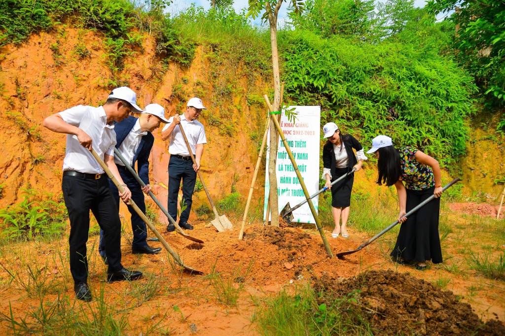 Lễ phát động Chung tay xanh hóa học đường năm học 2022