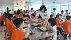 Đưa kiến thức dinh dưỡng đến với học sinh tiểu học Hà Nội