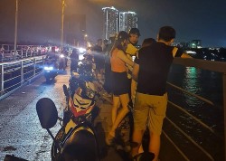 Xác định danh tính đôi nam nữ mất tích sau khi nhảy từ cầu Long Biên xuống sông Hồng