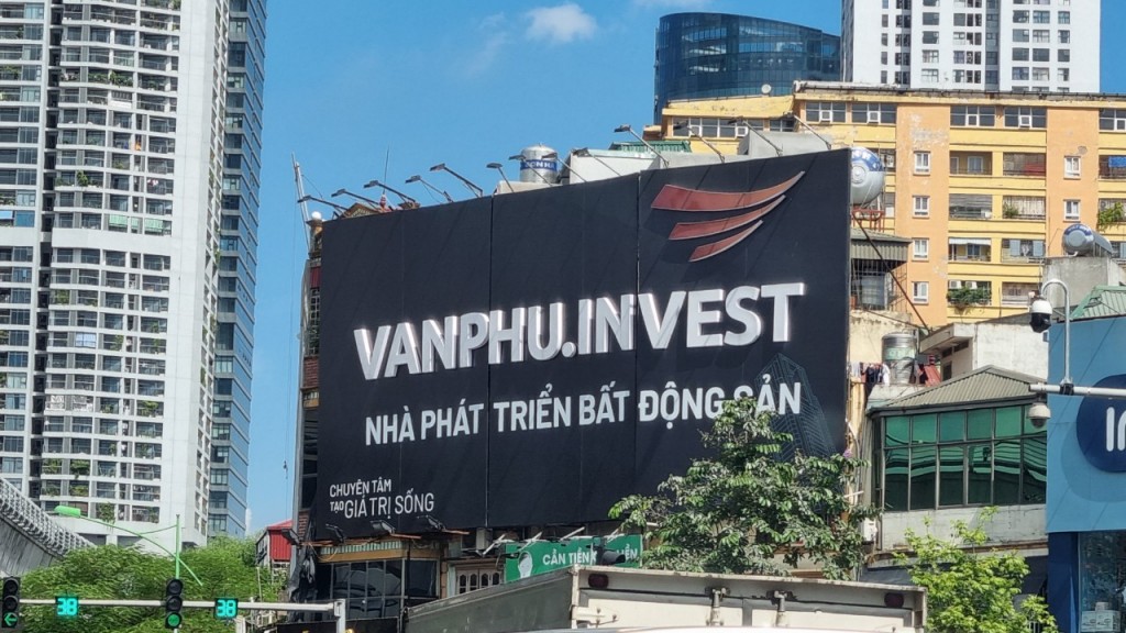 Văn Phú - Invest bị Ủy ban Chứng khoán “sờ gáy” vì “mua chui” hàng triệu cổ phiếu