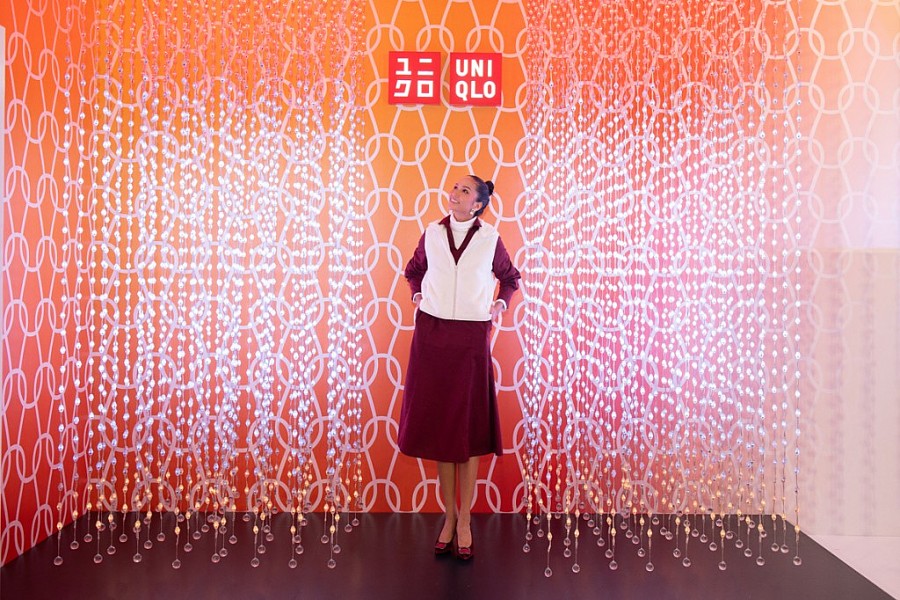 Hoa Hậu H'Hen Niê cũng là một người yêu thích các sản phẩm Thu Đông của UNIQLO, đặc biệt là dòng trang phục HEATTECH