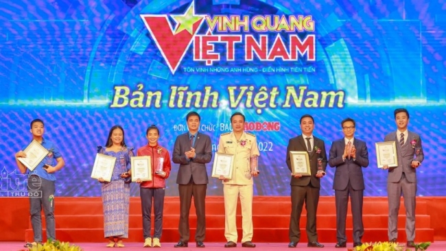 Vinh quang Việt Nam năm 2022: Tôn vinh những tấm gương khát vọng, dũng cảm, bản lĩnh