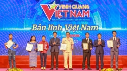 Vinh quang Việt Nam năm 2022: Tôn vinh những tấm gương khát vọng, dũng cảm, bản lĩnh
