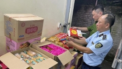 Tại quận Tây Hồ (Hà Nội): Phát hiện, thu giữ gần 2.100 bánh Trung thu nhập lậu