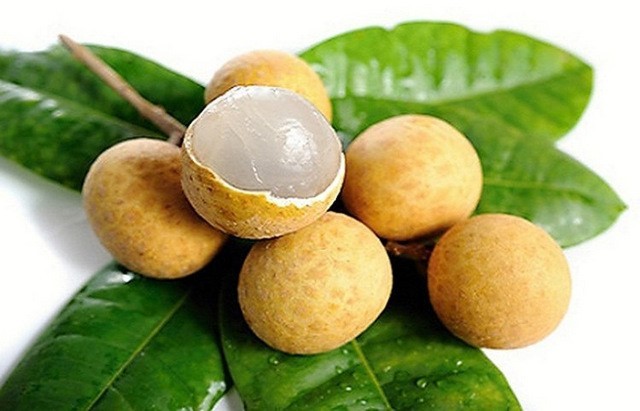 Nhãn là trái cây yêu thích của nhiều người vào mùa hè