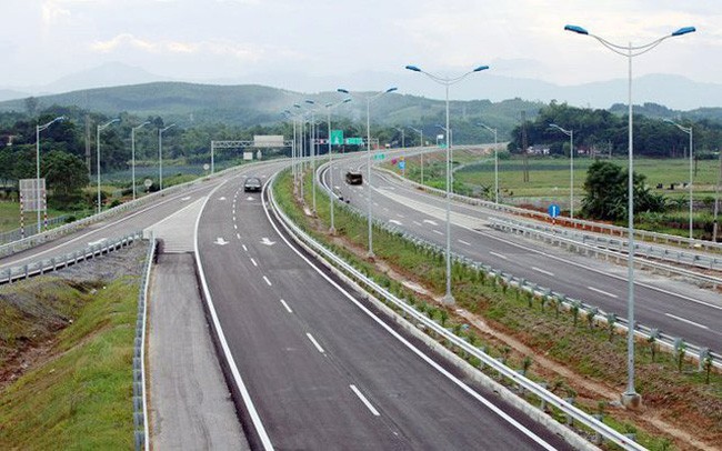 Xác định 7 nhóm nhiệm vụ bảo đảm tiến độ giải phóng mặt bằng dự án đường Vành đai 4