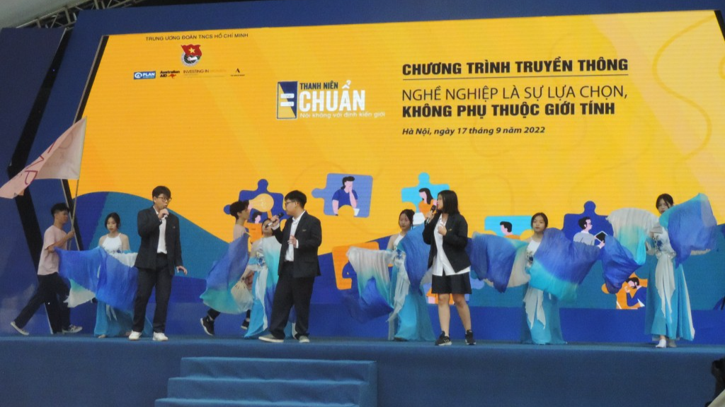 Tiết mục văn nghệ của học sinh THPT Chu Văn An tại chương trình 