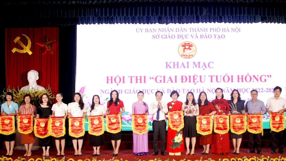 Hà Nội khai mạc hội thi “Giai điệu tuổi hồng”