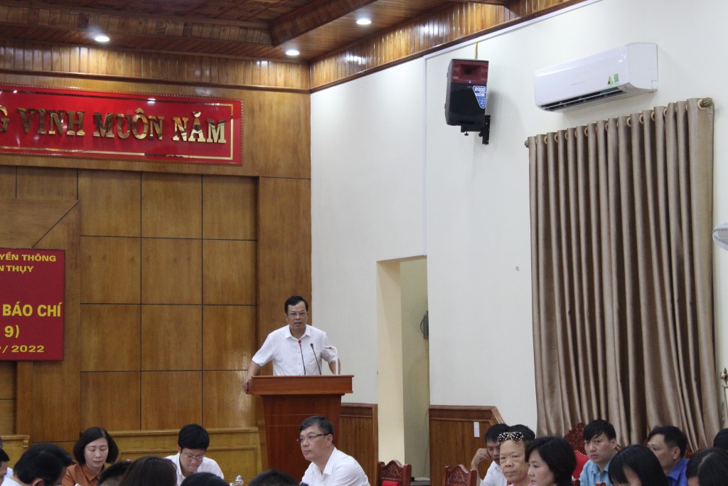 Ông Nguyễn Văn Tuấn - Chủ tịch UBND huyện Kiến Thụy phát biểu tại Hội nghị
