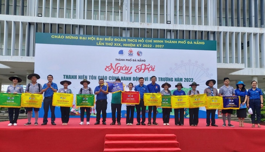 Đà Nẵng: Thanh niên tôn giáo hành động vì môi trường