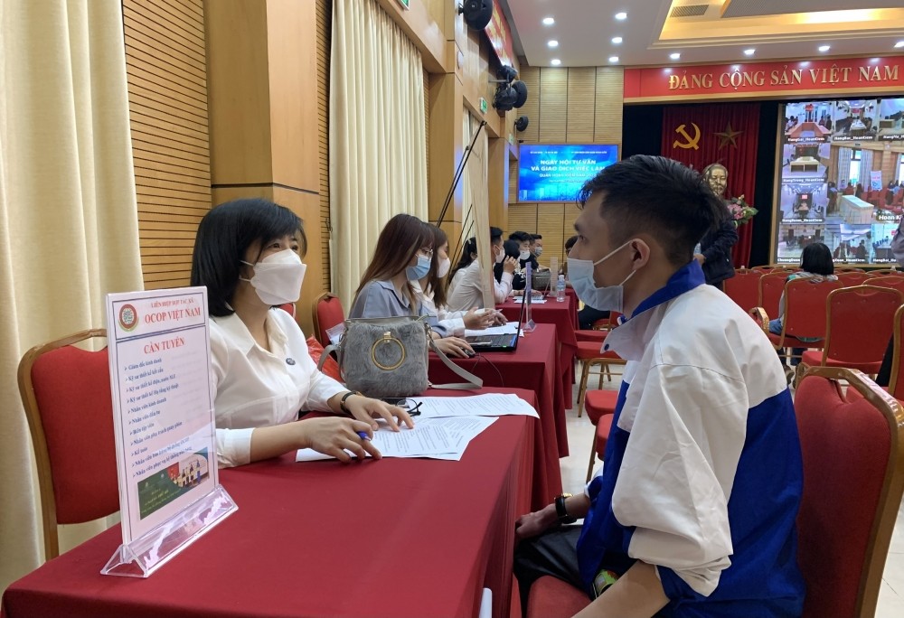 Hỗ trợ các doanh nghiệp khôi phục lại hoạt động sản xuất, kinh doanh sau đại dịch