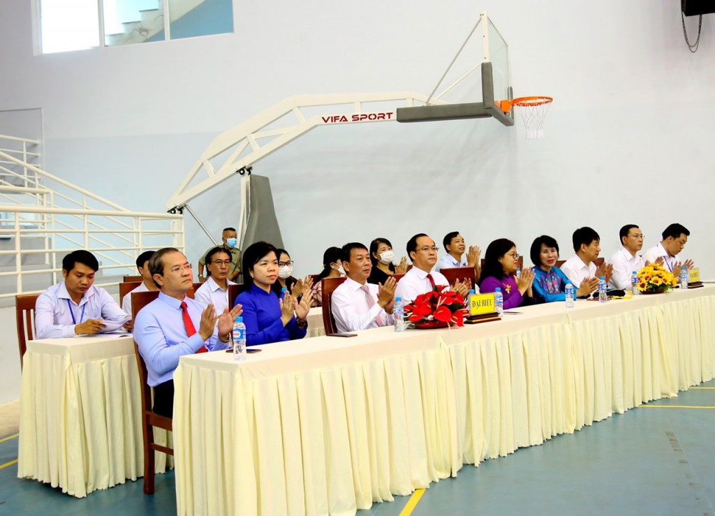 Các đại biểu dự lễ Khai mạc tại giải