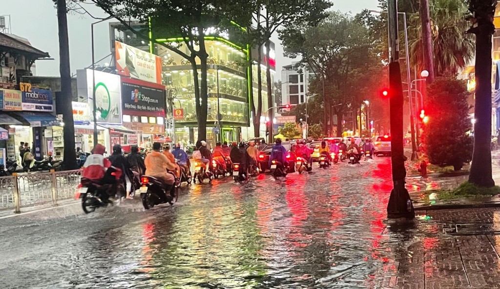 Dự báo những ngày tới, TP Hồ Chí Minh sẽ có triều cường ở mức báo động