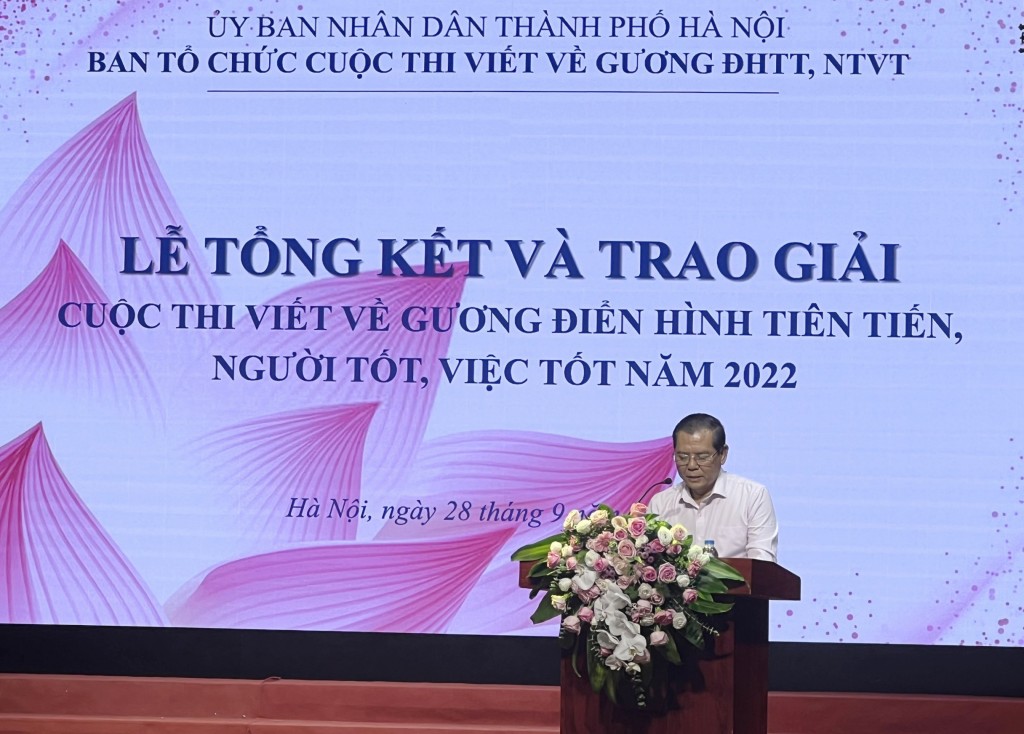 Trao giải cuộc thi viết về “Gương điển hình tiên tiến, người tốt, việc tốt” năm 2022