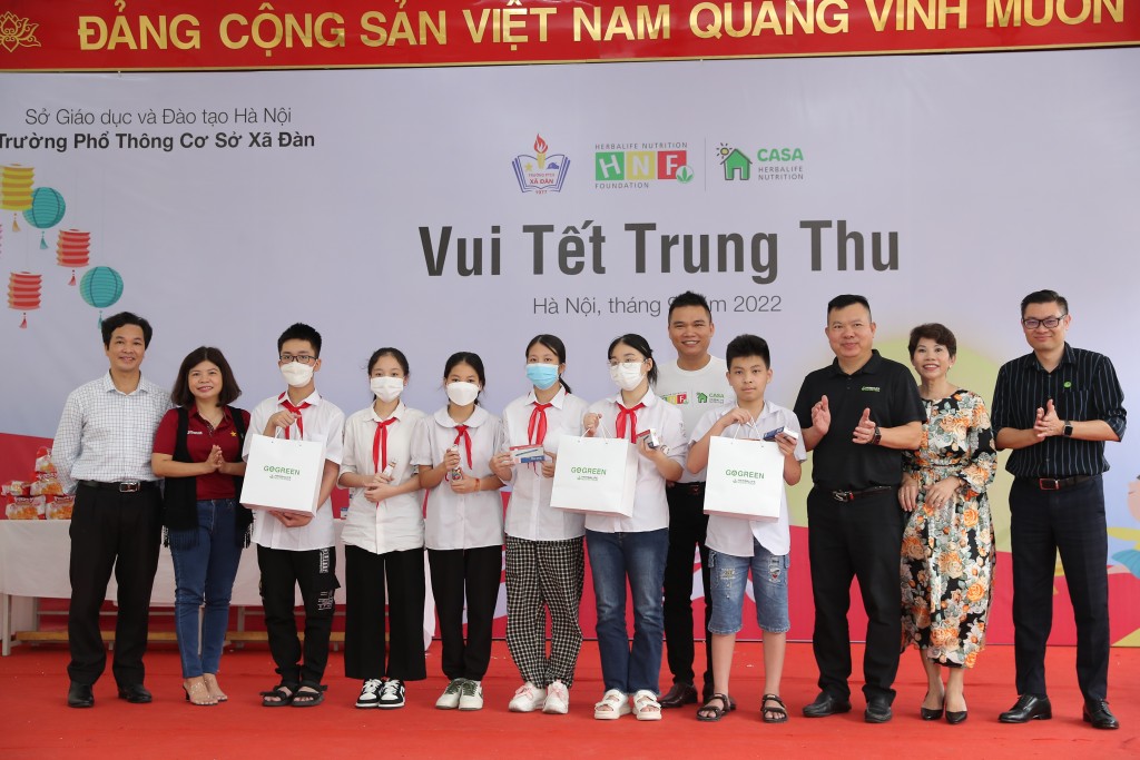 Herbalife Việt Nam tổ chức chương trình Trung thu cho hơn 1.000 em nhỏ tại các Trung tâm Casa Herbalife