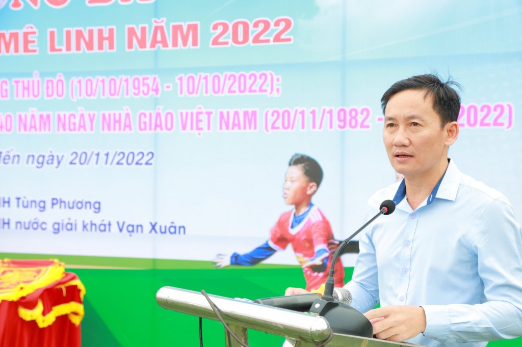 Đ/c Lê Xuân Hùng – Giám đốc Trung tâm Văn hóa – Thông tin và Thể thao, Phó Ban Thường trực Ban Tổ chức Giải phát biểu khai mạc