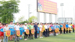 300 thiếu niên huyện Mê Linh tham gia giải bóng đá năm 2022