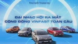 Cộng đồng yêu xe hào hứng “khoe” vé đại nhạc hội VinFast