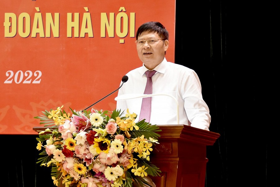 Đồng chí Phan Văn Anh, Phó Chủ tịch Tổng LĐLĐ Việt Nam phát biểu tại buổi lễ