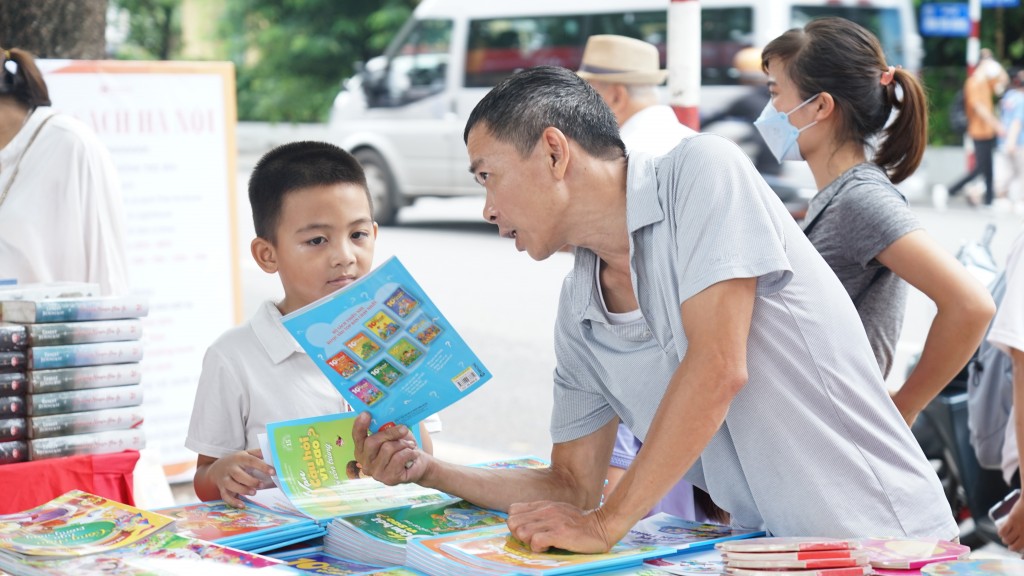 Hội Sách Hà Nội chắp nối truyền thống văn hóa đọc của người dân Thủ đô