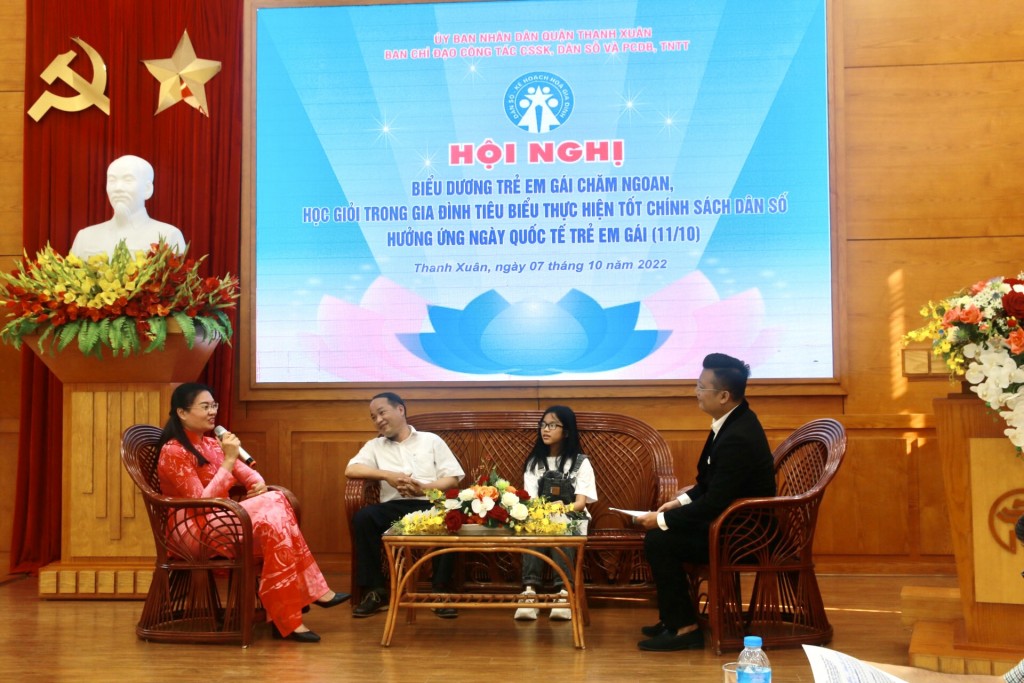 Hội nghị biểu dương trẻ em gái chăm ngoan học giỏi nhân ngày Quốc tế trẻ em gái tại quận Thanh Xuân