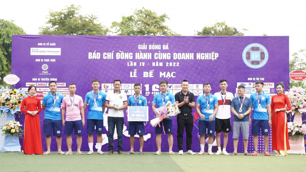 FC Quốc Oai giành ngôi vị thứ 3 sau khi kết thúc mùa giải