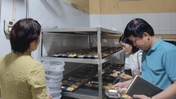 Kiểm tra an toàn vệ sinh thực phẩm tại bếp ăn tập thể trường Tiểu học Thị trấn Quốc Oai A