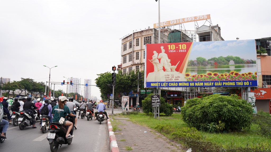 Ngày Giải phóng Thủ đô 10/10/1954 không chỉ ghi dấu chặng đường phát triển của Thủ đô Hà Nội mà còn là mốc son chói lọi trong lịch sử dựng nước và giữ nước của dân tộc Việt Nam