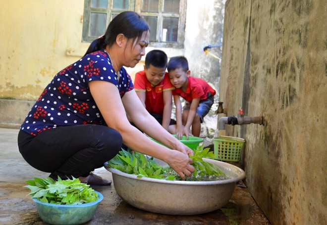 Đảm bảo cung cấp nước sạch, xử lý chất thải sinh hoạt cho người dân nông thôn