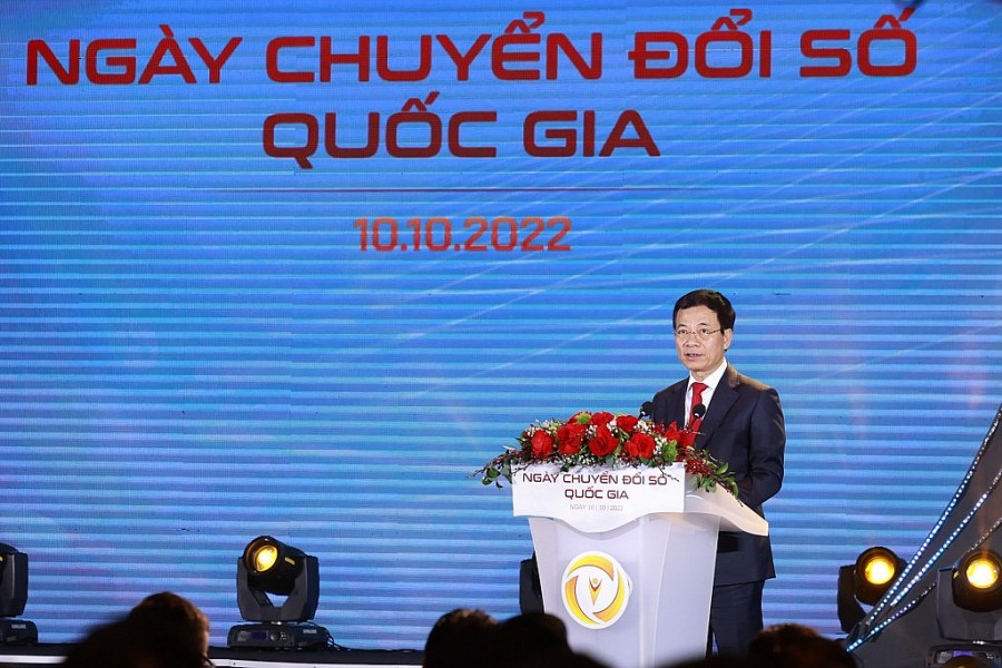 Bộ trưởng Nguyễn Mạnh Hùng phát biểu khai mạc. 