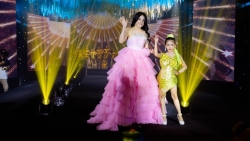 Á quân Nguyễn Tường Vy rực rỡ bên cạnh Á hậu quốc tế Nga Queen mở màn show diễn "Thiên đường giấc mơ 3"