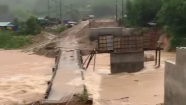 Quảng Nam: 264 nhà dân tại huyện Nông Sơn bị ngập, khẩn trương tìm kiếm người mất tích