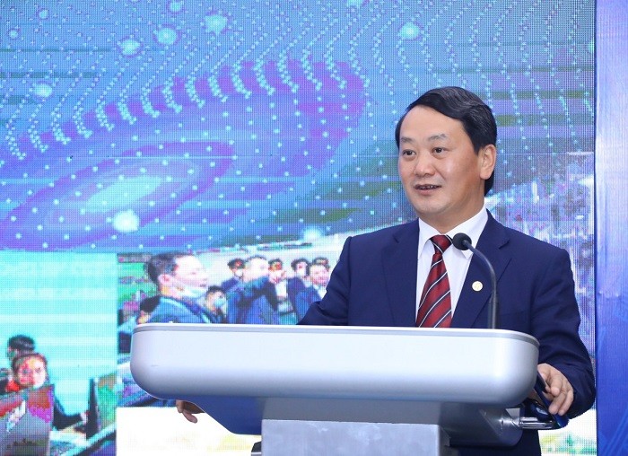 Bộ trưởng, Chủ nhiệm UBDT Hầu A Lềnh - Trưởng ban Chỉ đạo Chuyển đổi số UBDT phát biểu tại buổi lễ