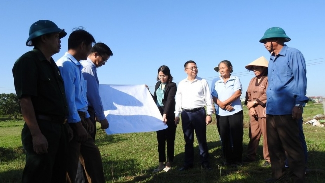 Huyện Mê Linh di dời nhiều phần mộ phục vụ giải phóng mặt bằng đường Vành đai 4