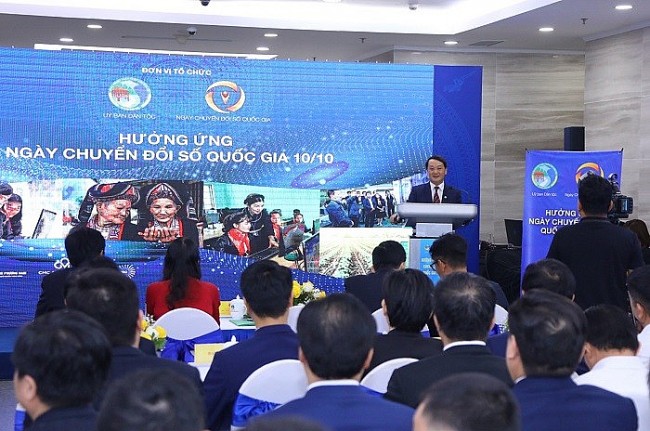 Đối với công tác dân tộc, đây là thời điểm phù hợp nhất để tiến hành chuyển đổi số