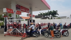 Hơn 200 cửa hàng xăng dầu đóng cửa, Phó Thủ tướng ra chỉ đạo khẩn