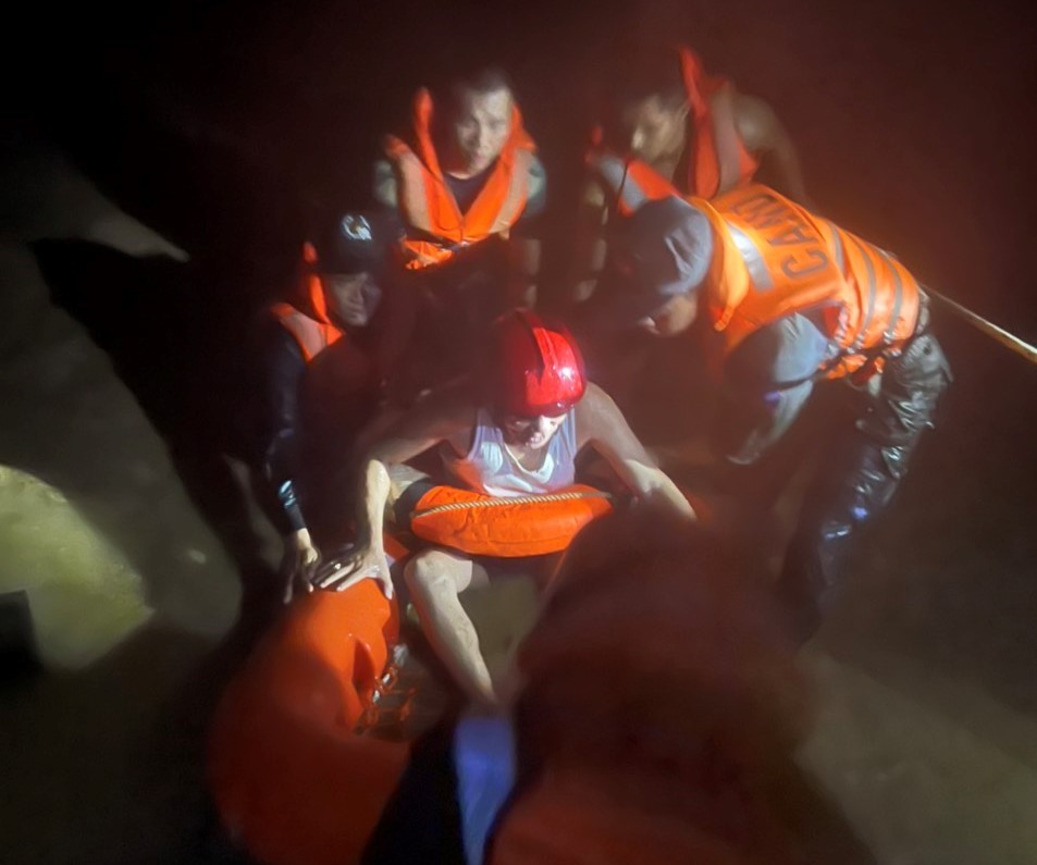 Đà Nẵng: Đang khẩn trương cứu hộ, sơ tán dân tại các khu vực bị ngập sâu