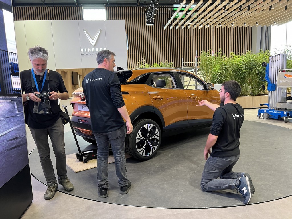 Hé lộ “bom tấn” VinFast mang tới Paris Motor Show