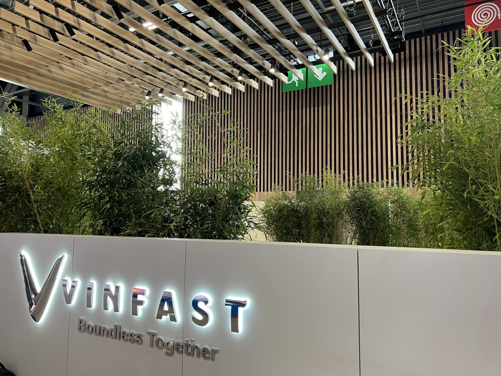 Hé lộ “bom tấn” VinFast mang tới Paris Motor Show