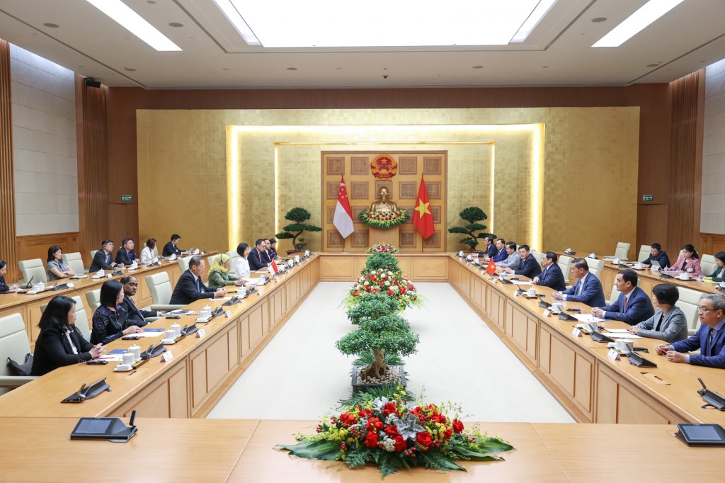Chiều ngày 17/10/2022, tại Trụ sở Chính phủ, Thủ tướng Chính phủ Phạm Minh Chính tiếp Tổng thống Singapore Halimah Yacob đang thăm cấp Nhà nước tới Việt Nam - Ảnh: VGP/Nhật Bắc